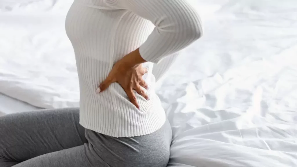 closeup-of-black-woman-with-back-pain